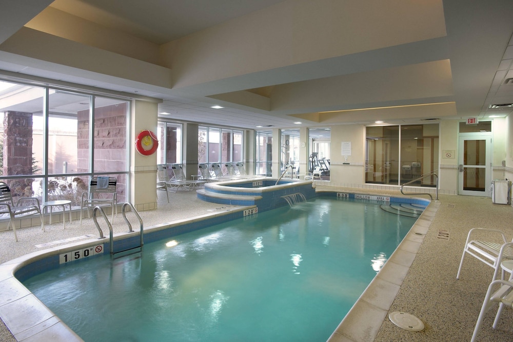 Courtyard By Marriott Toronto Vaughan 3/46
