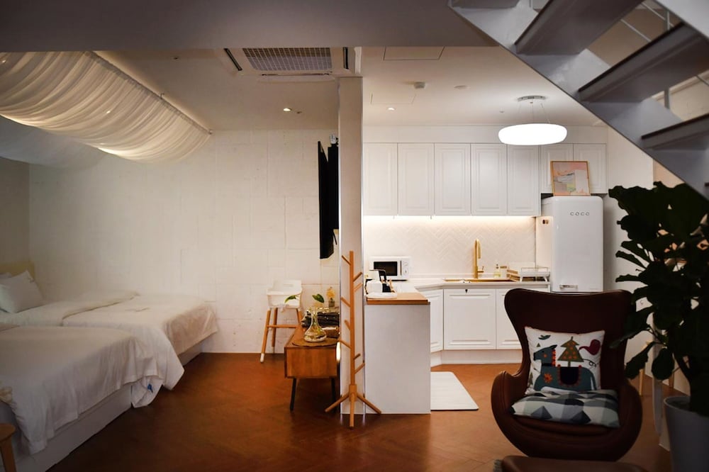Voll Hotel 24/94