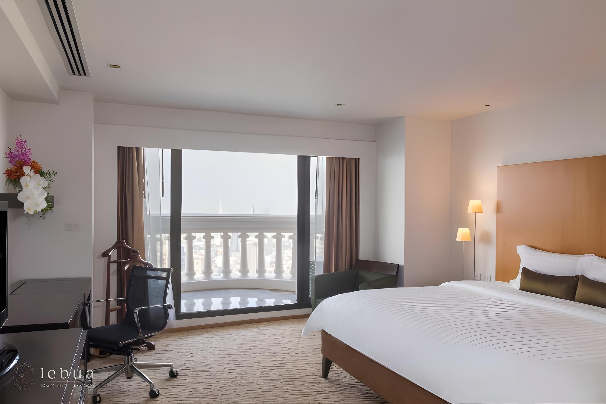 Tower, Club, Suite, City View