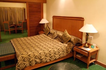 MK HOTEL 11/25