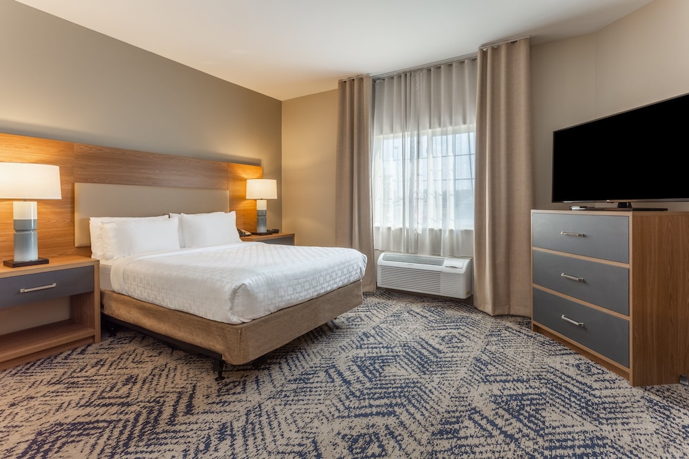 Candlewood Suites O Fallon 7/23