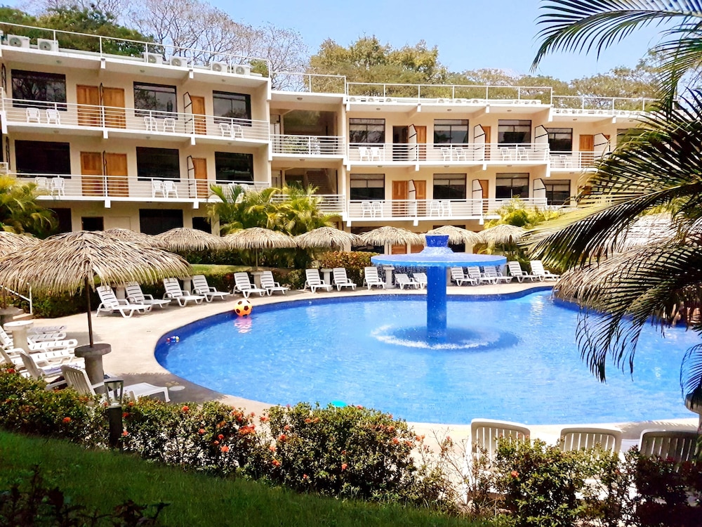 Hotel Arenas Punta Leona 5/66