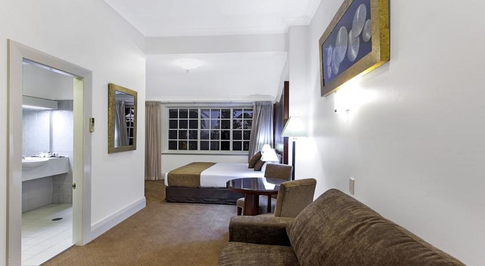 Mercure Maitland Monte Pio 18/50
