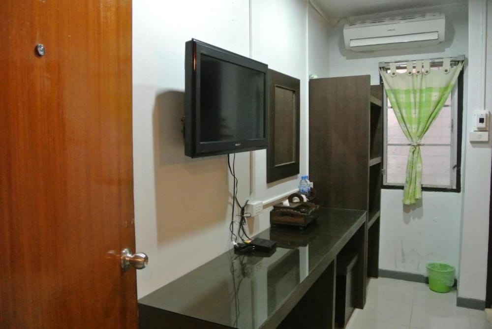 Phang Nga Guesthouse 120/121