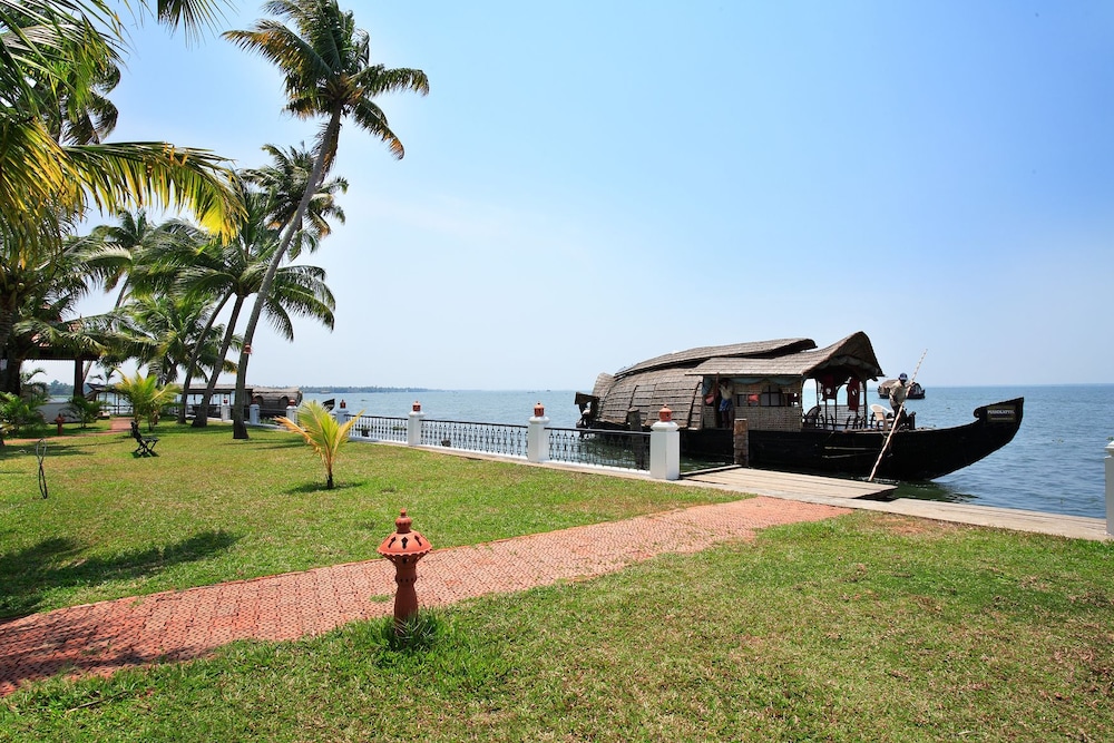 Coco Bay Resort 2/33