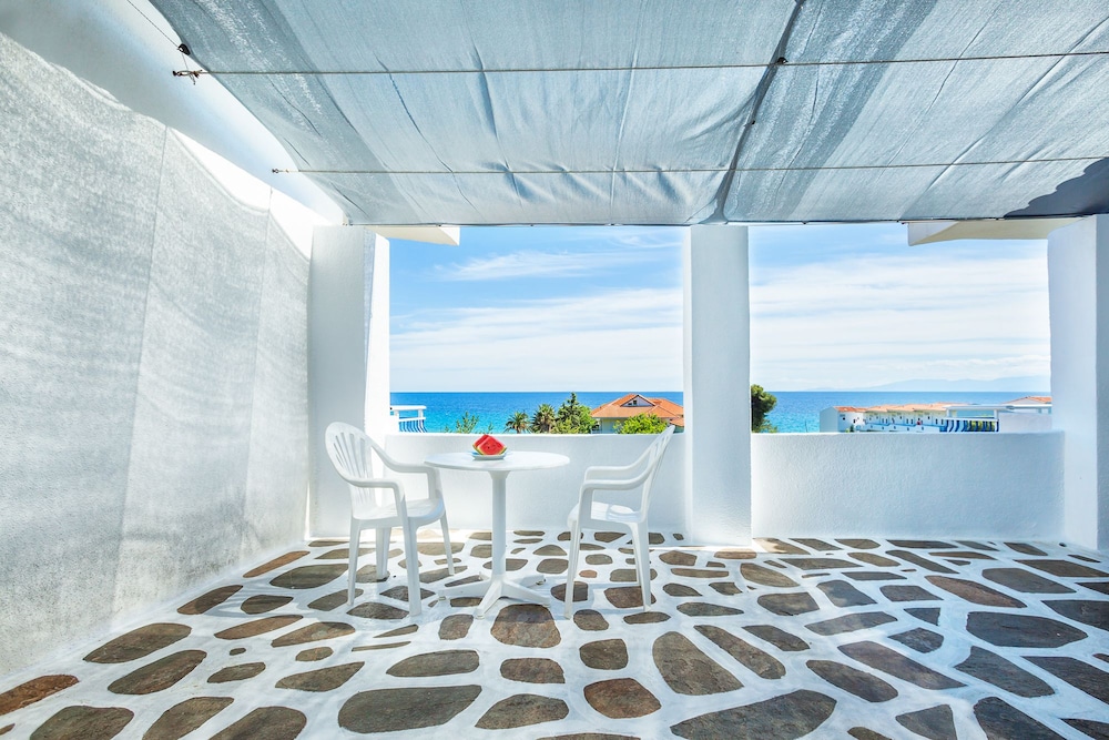 Xenios Faros Apartments 25/36