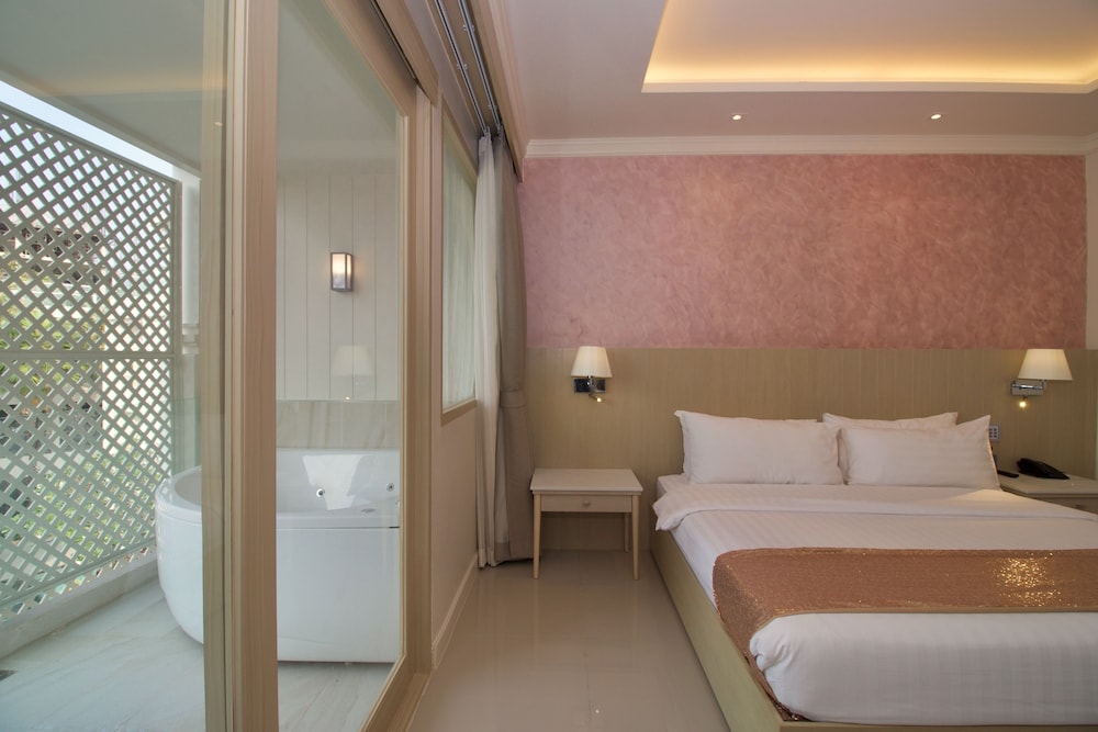 The Sea-Cret Hua Hin Hotel 17/73