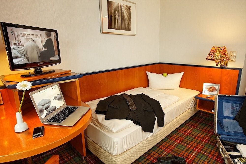 Rheinhotel Vier Jahreszeiten 31/40