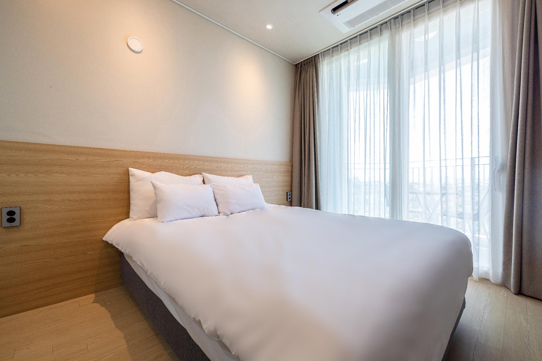 DELUXE, DOUBLE BED, OCEAN VIEW