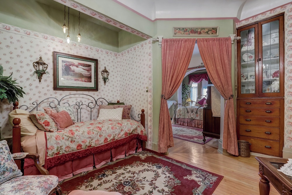 Schuster Mansion Bed & Breakfast 30/51