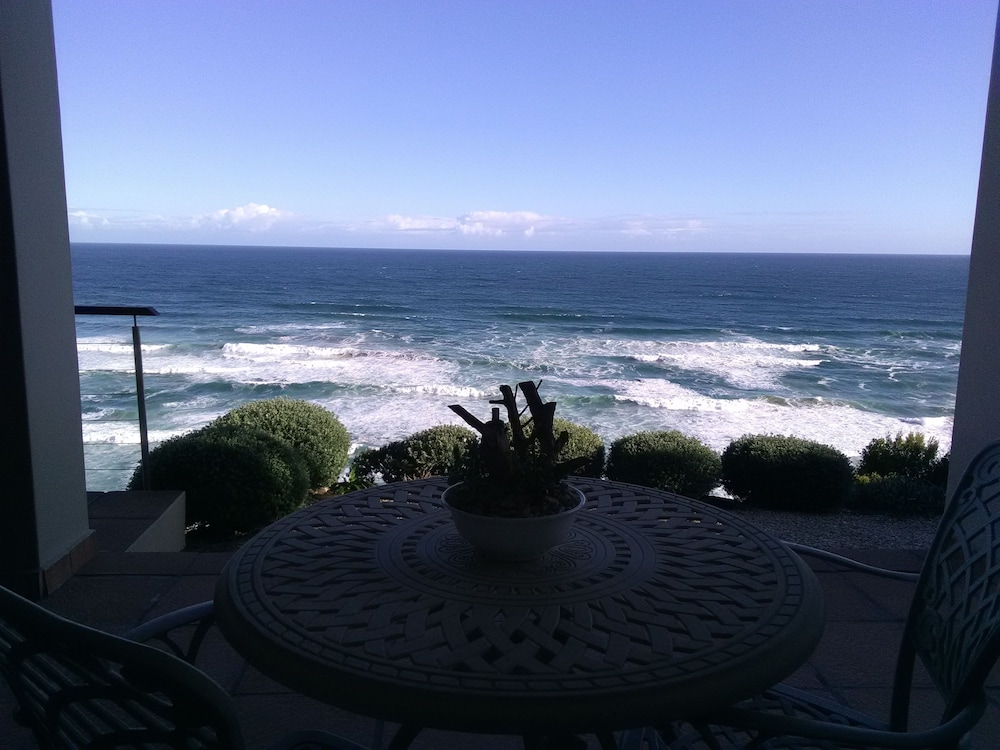 Brenton On Rocks Luxury Guest House 89/97