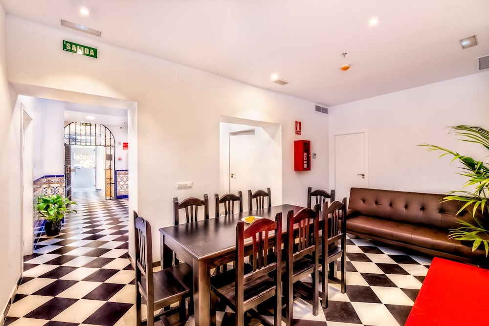 Hostel A2c - Adults Only 23/45