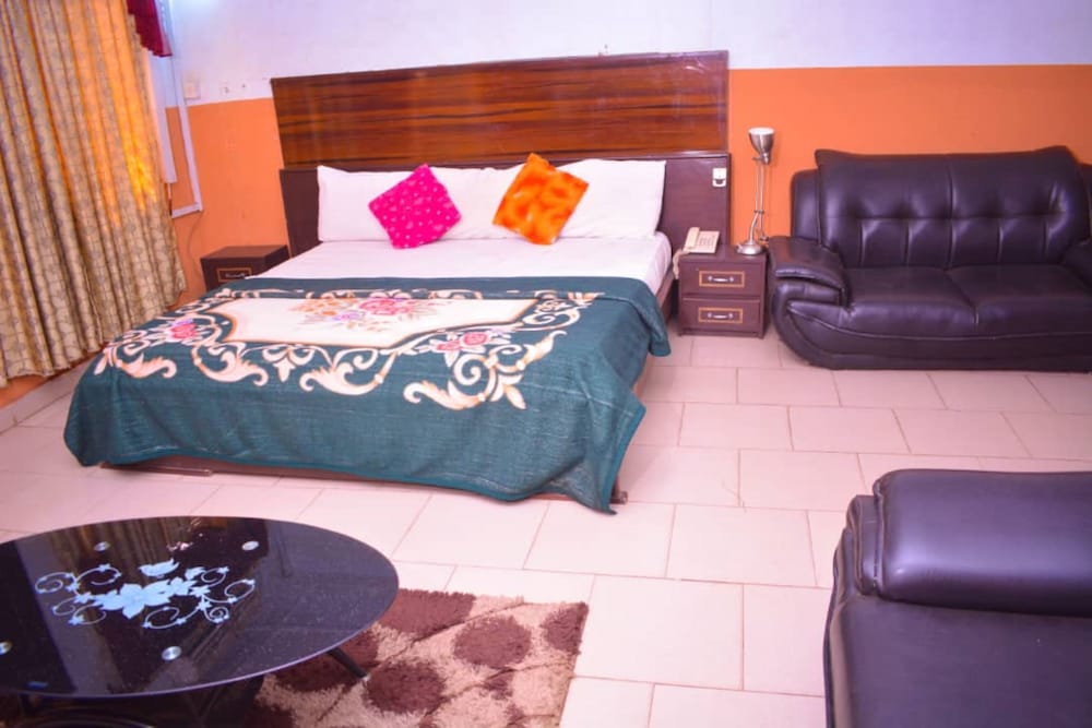 Dikord Hotel And Events Centre 18/39