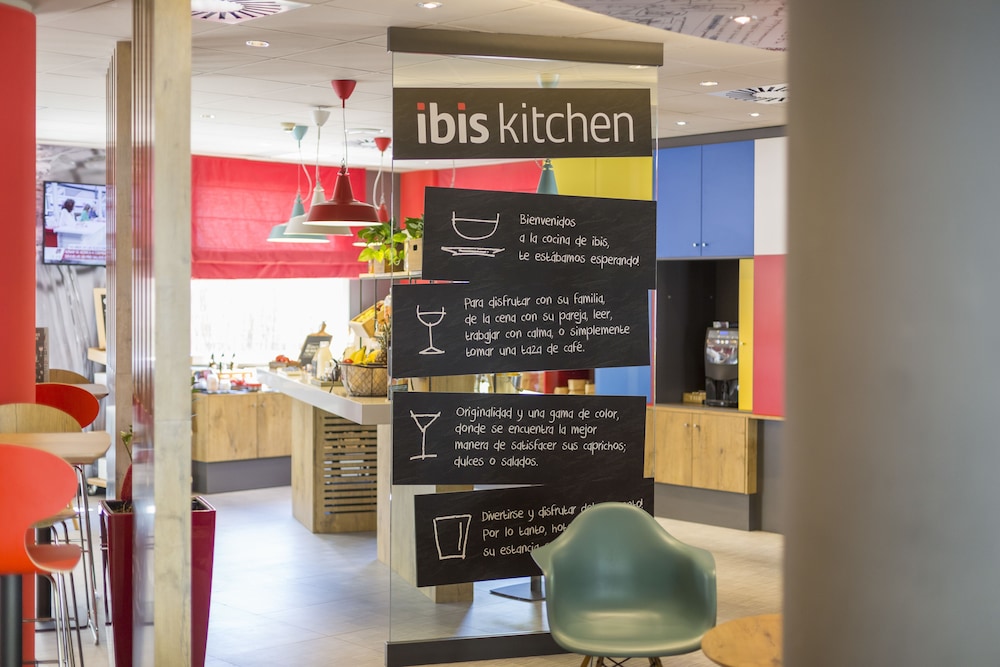 ibis Barcelona Castelldefels 39/79