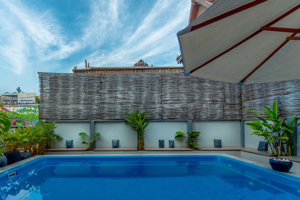 Lemongrass and Ginger Hotel 4/50
