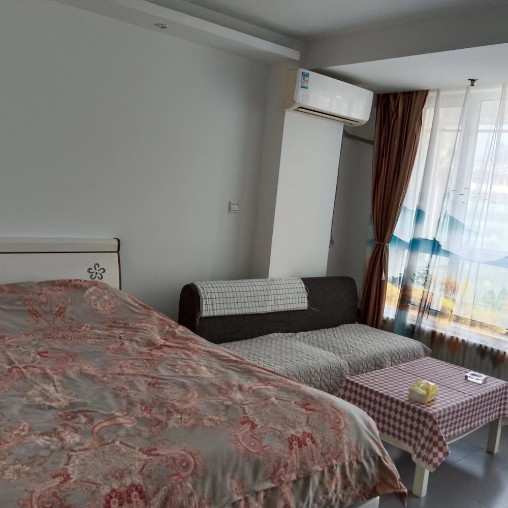 Dalian Xiuzhu Building Apartment 20/50