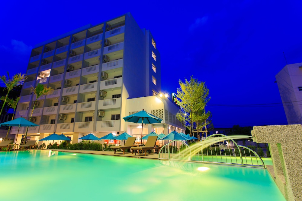 Recenta Phuket Suanluang 2/50