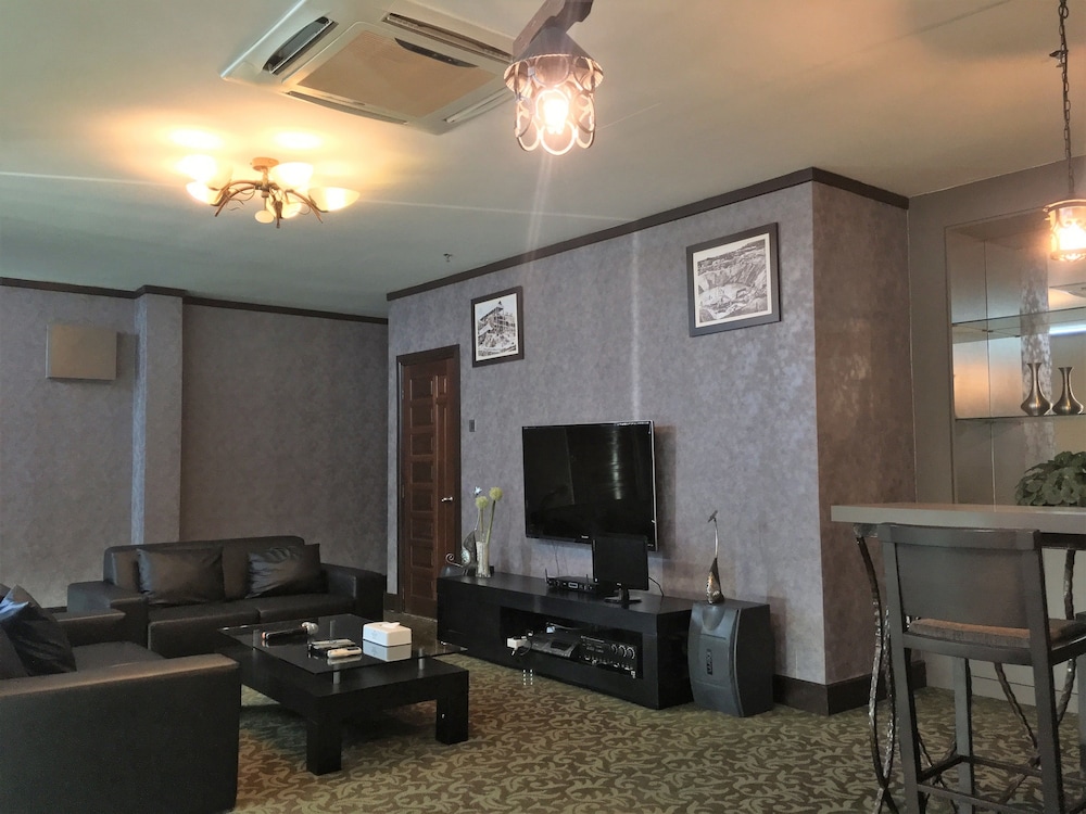 Kinta Riverfront Hotel And Suites 39/63