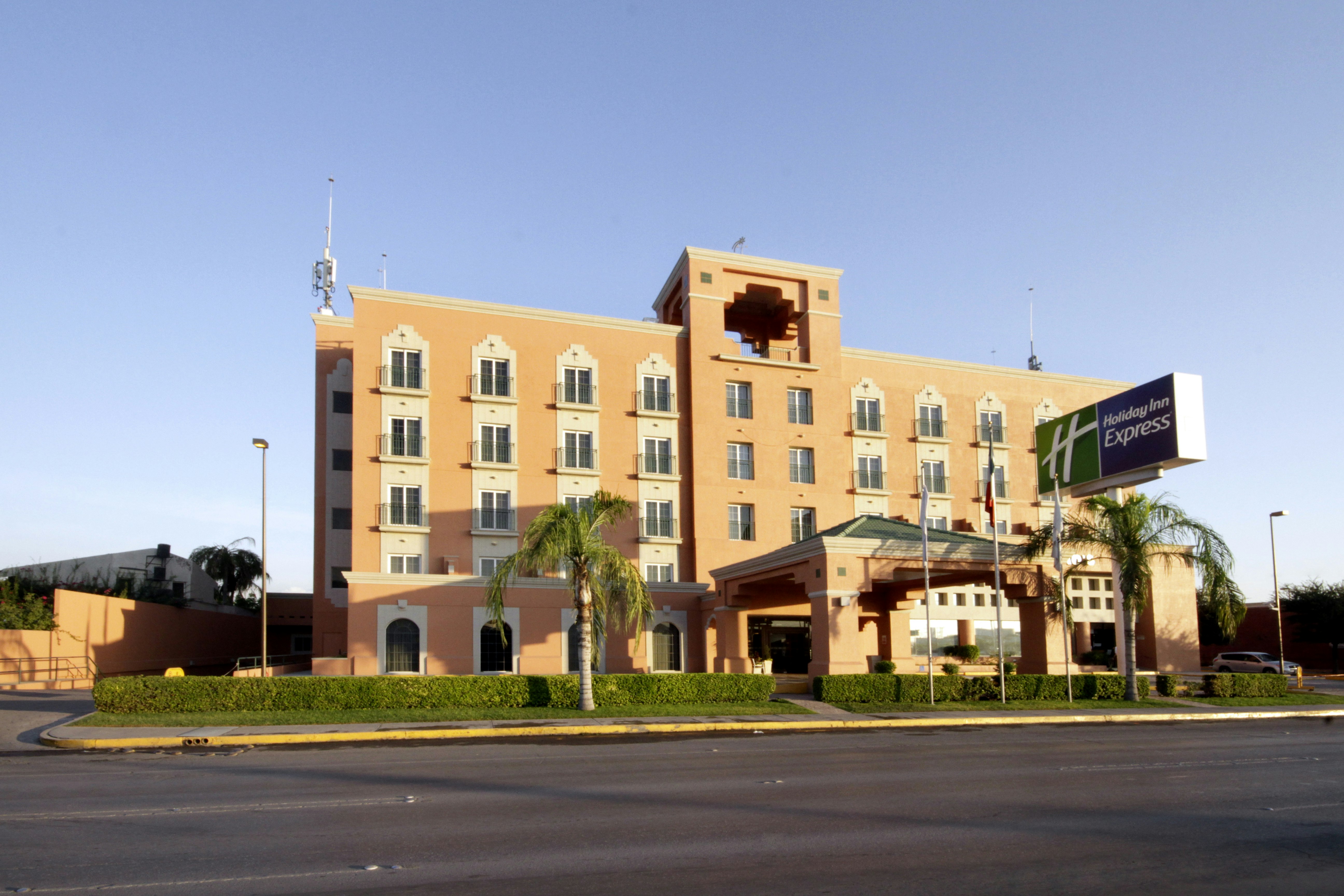 Holiday Inn Express Torreon 8/69