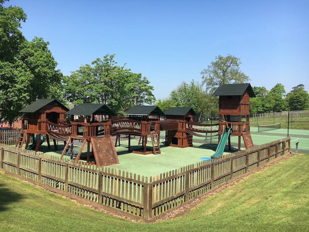 Carden Park 35/41
