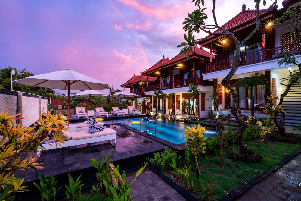 Lembongan Cempaka Villa & Restaurant 40/50