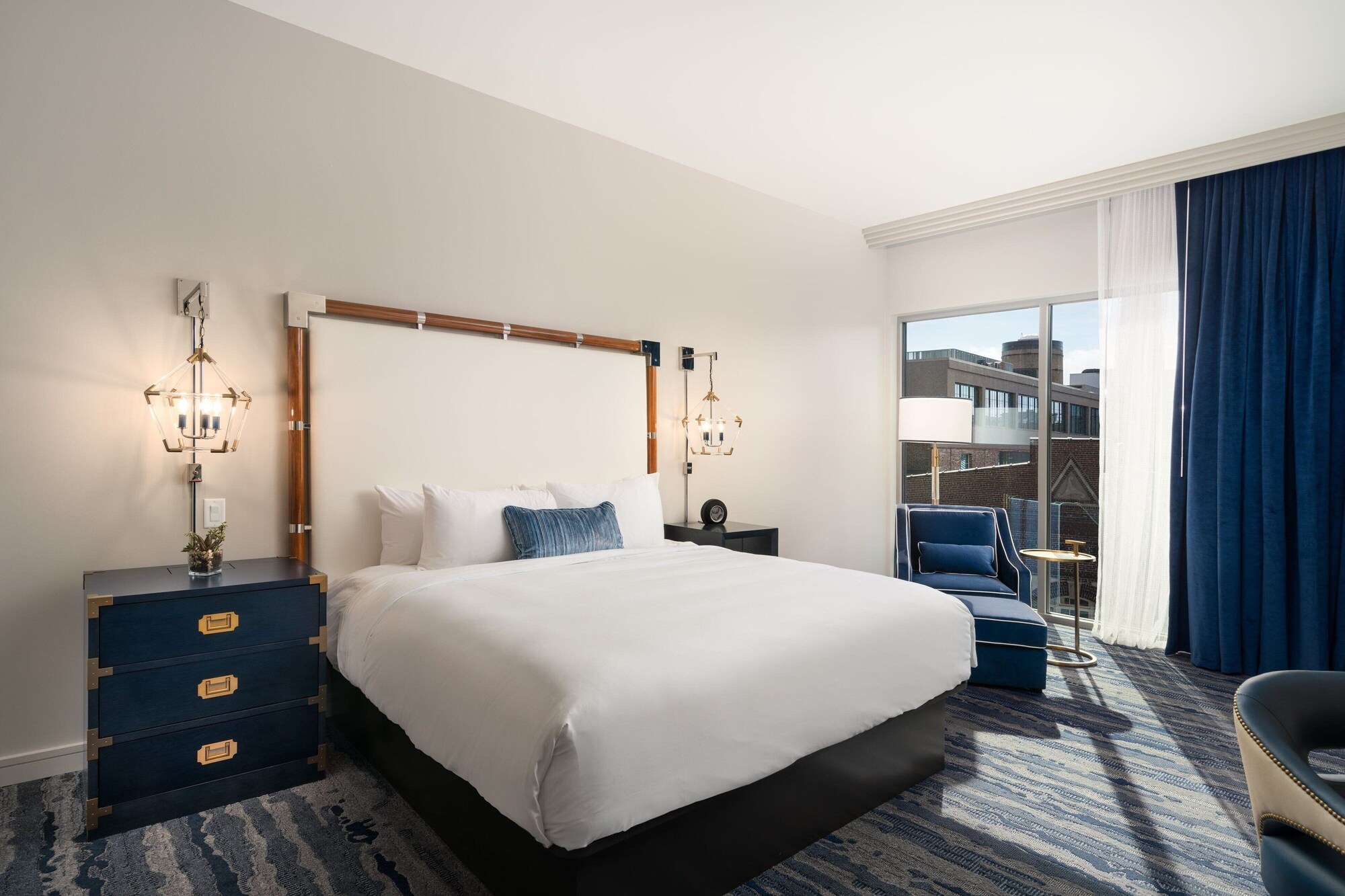 ROOM, KING BED, CITY VIEW, ACCESSIBLE