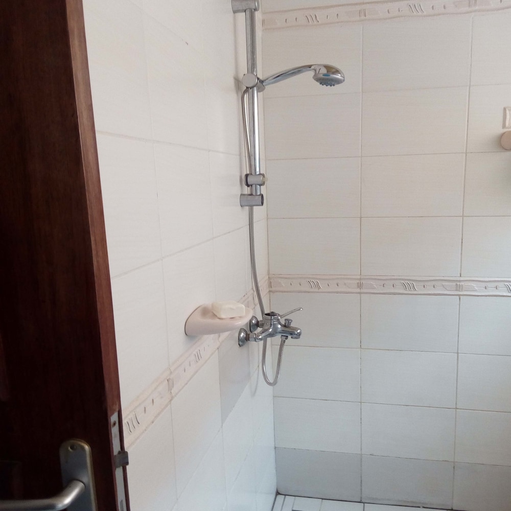 Residences Easy Hotel 46/50