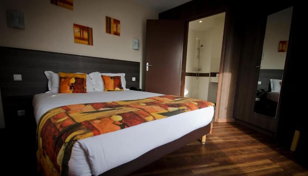 Brit Hotel Azur 19/32