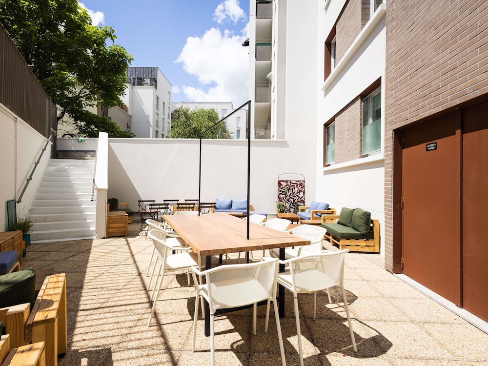 Ibis Budget Nanterre La Defense 44/52