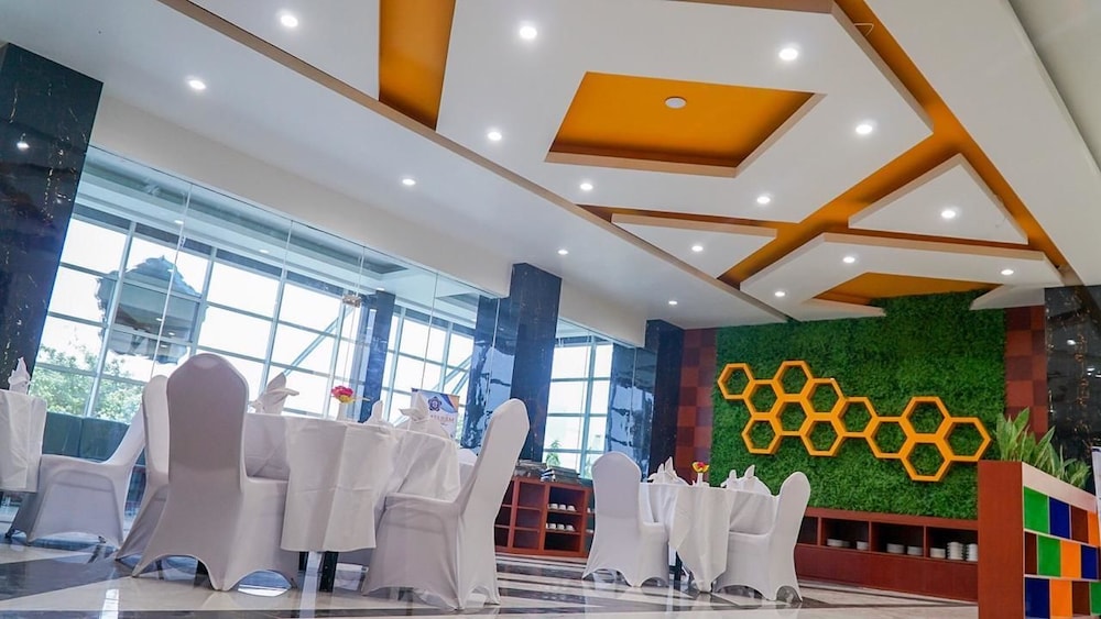 Lombok Vaganza Hotel & Convention 27/38