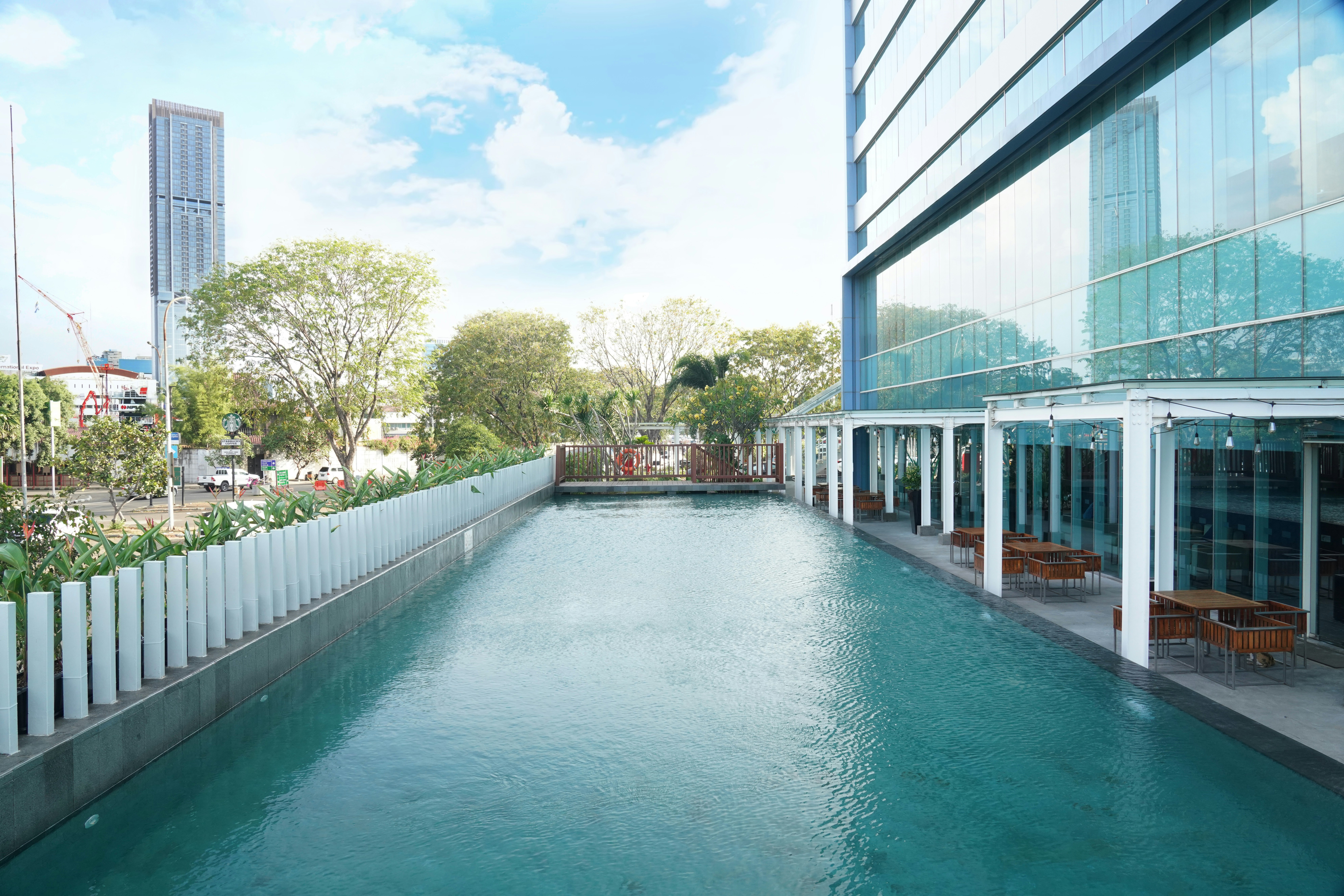 Holiday Inn Express Jakarta International Expo 70/75