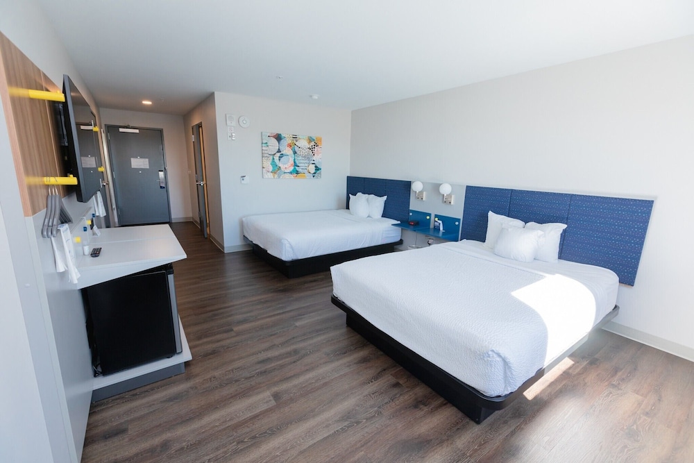 Microtel Inn & Suites by Wyndham Milford 15/54