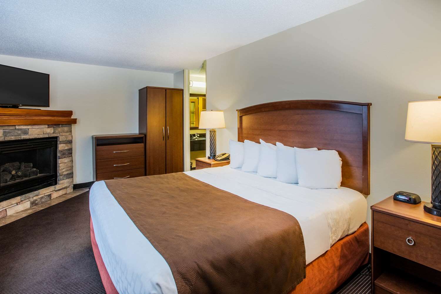 AmericInn by Wyndham Grand Forks 18/46