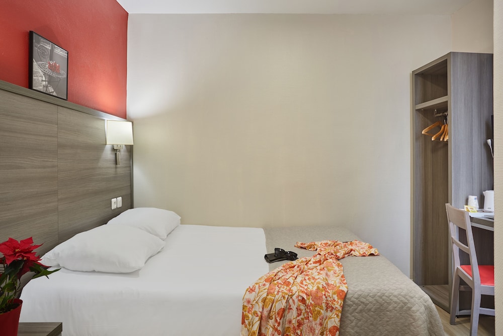 Huni Hotel 18/32