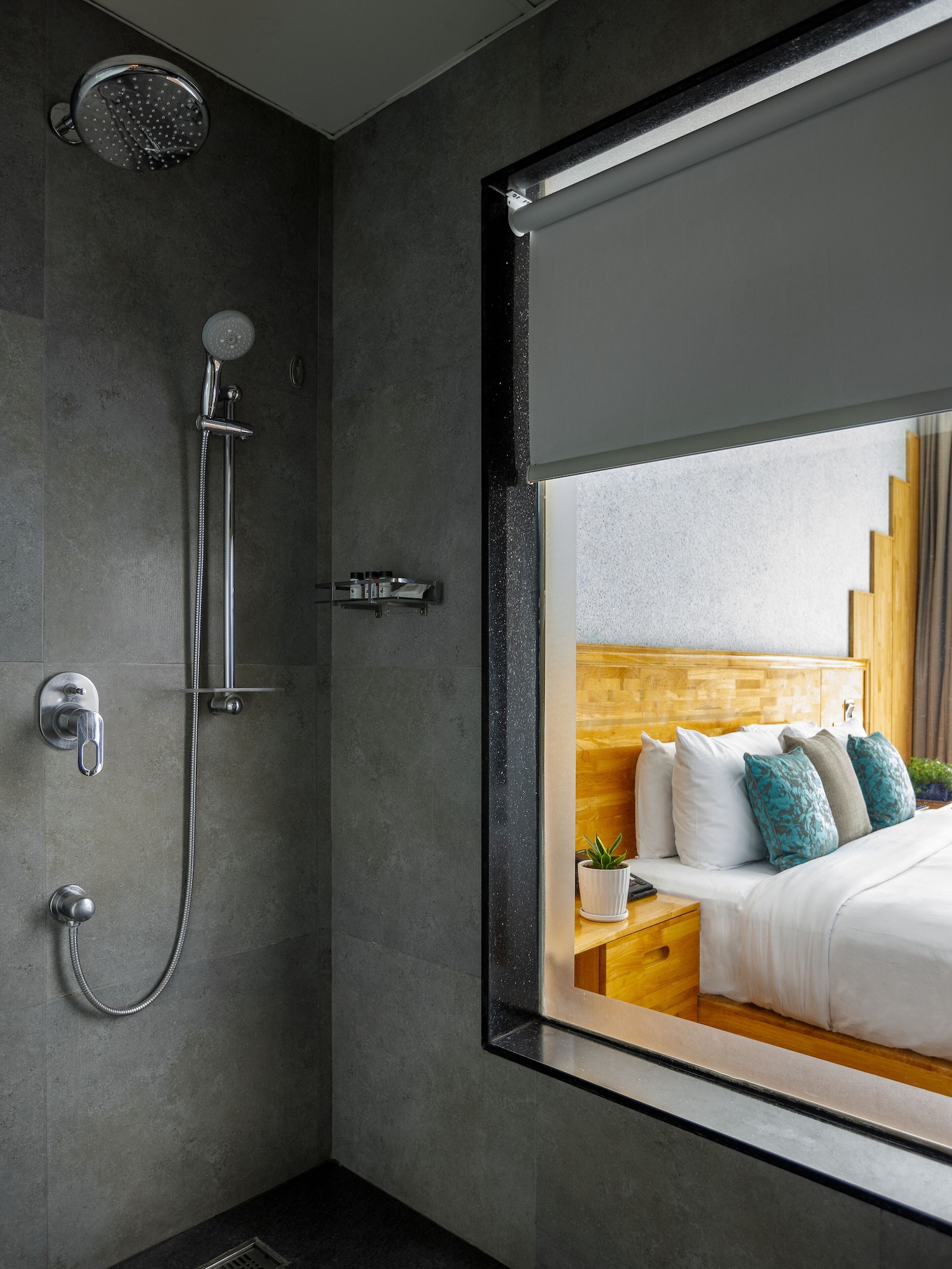 Deluxe, Double Bed, The Panoramic Getaway 5/5