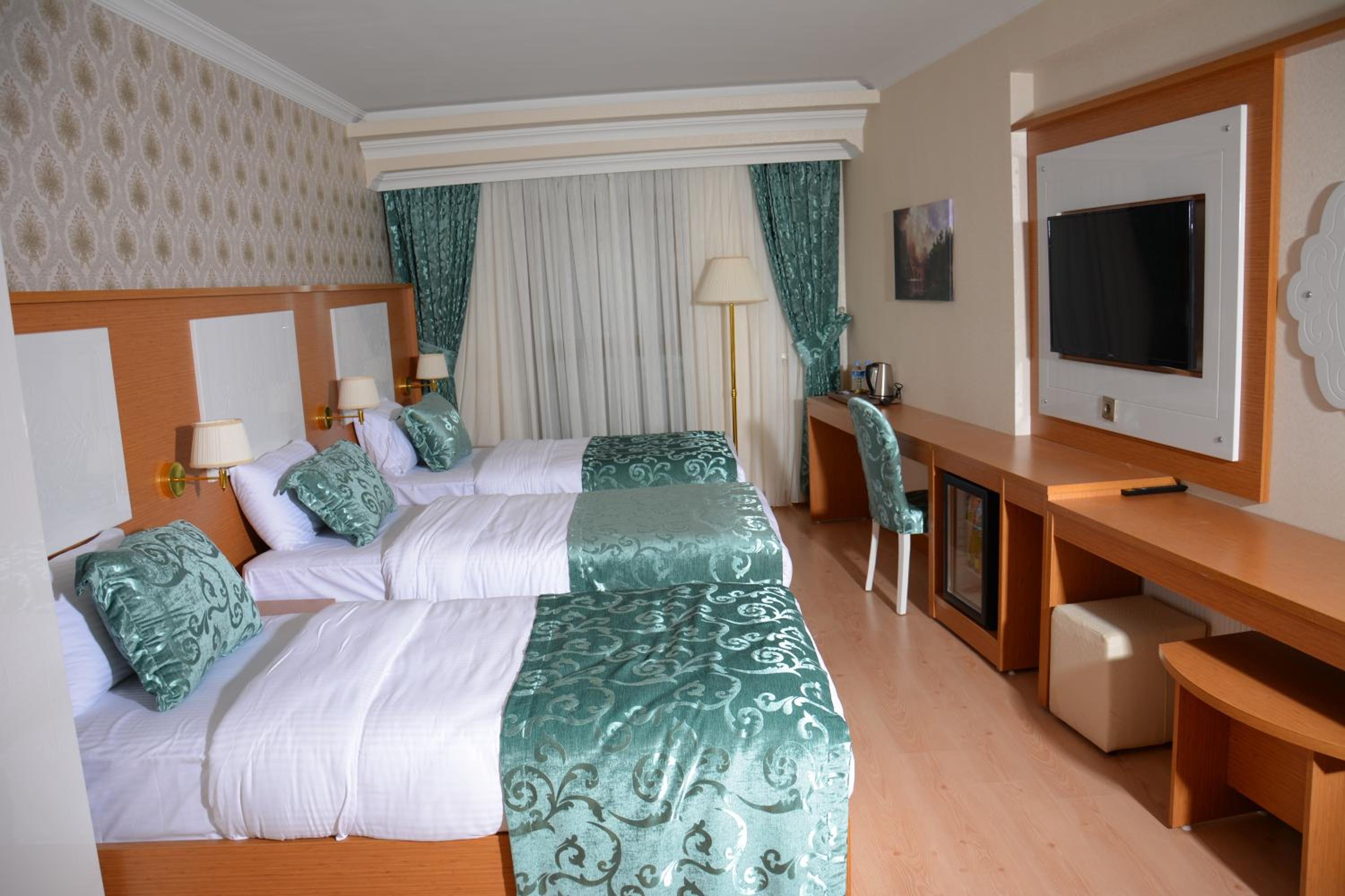 Haldi Hotel 4/23
