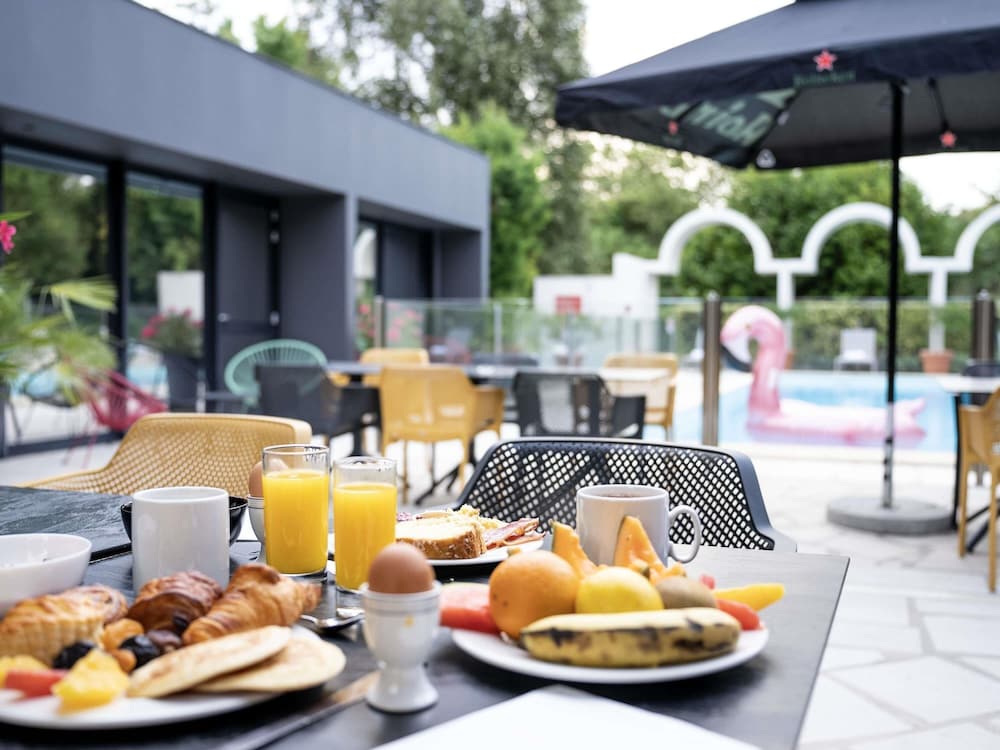 Ibis Styles Cognac 28/50