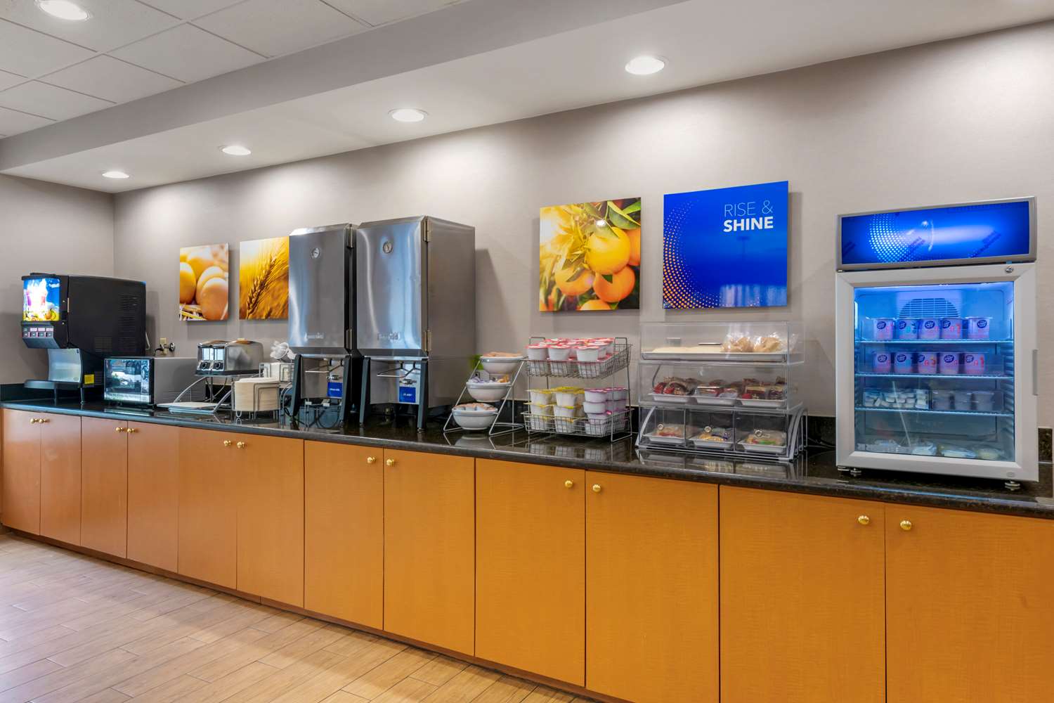 Comfort Suites Near Universal Orlando Resort 8/26