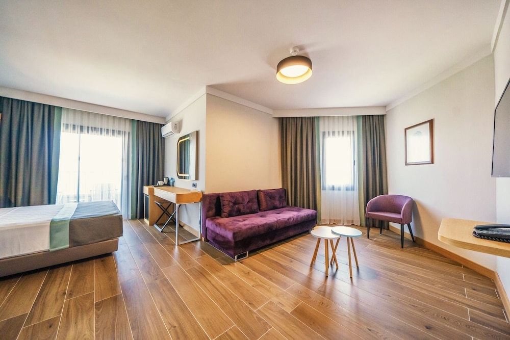 Premier Nergis Beach Hotel 32/50
