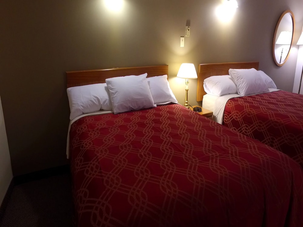 Econo Lodge Inn Suites Saint John 18/38