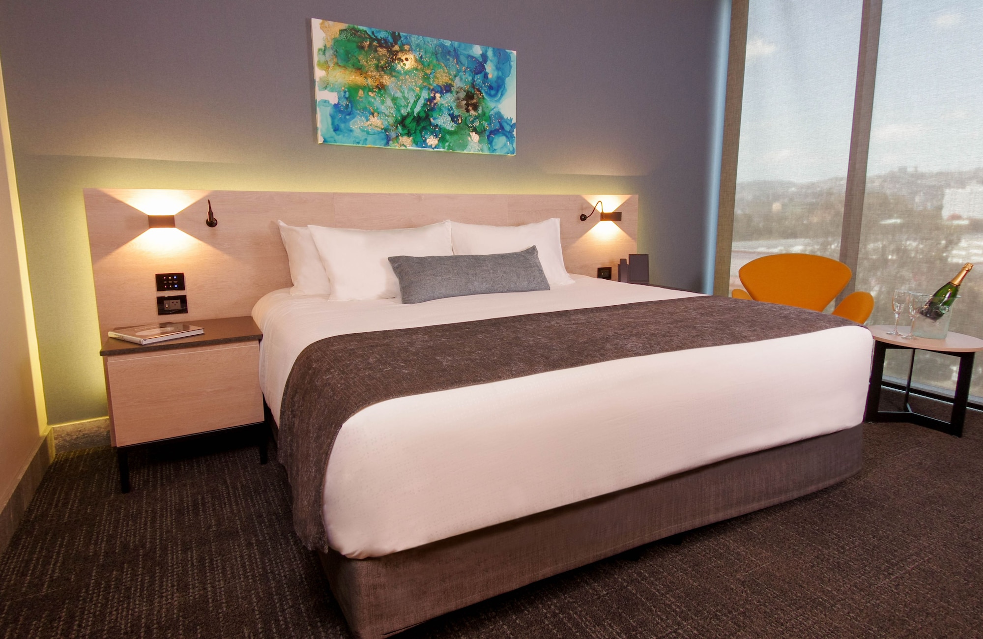 STANDARD, KING BED
