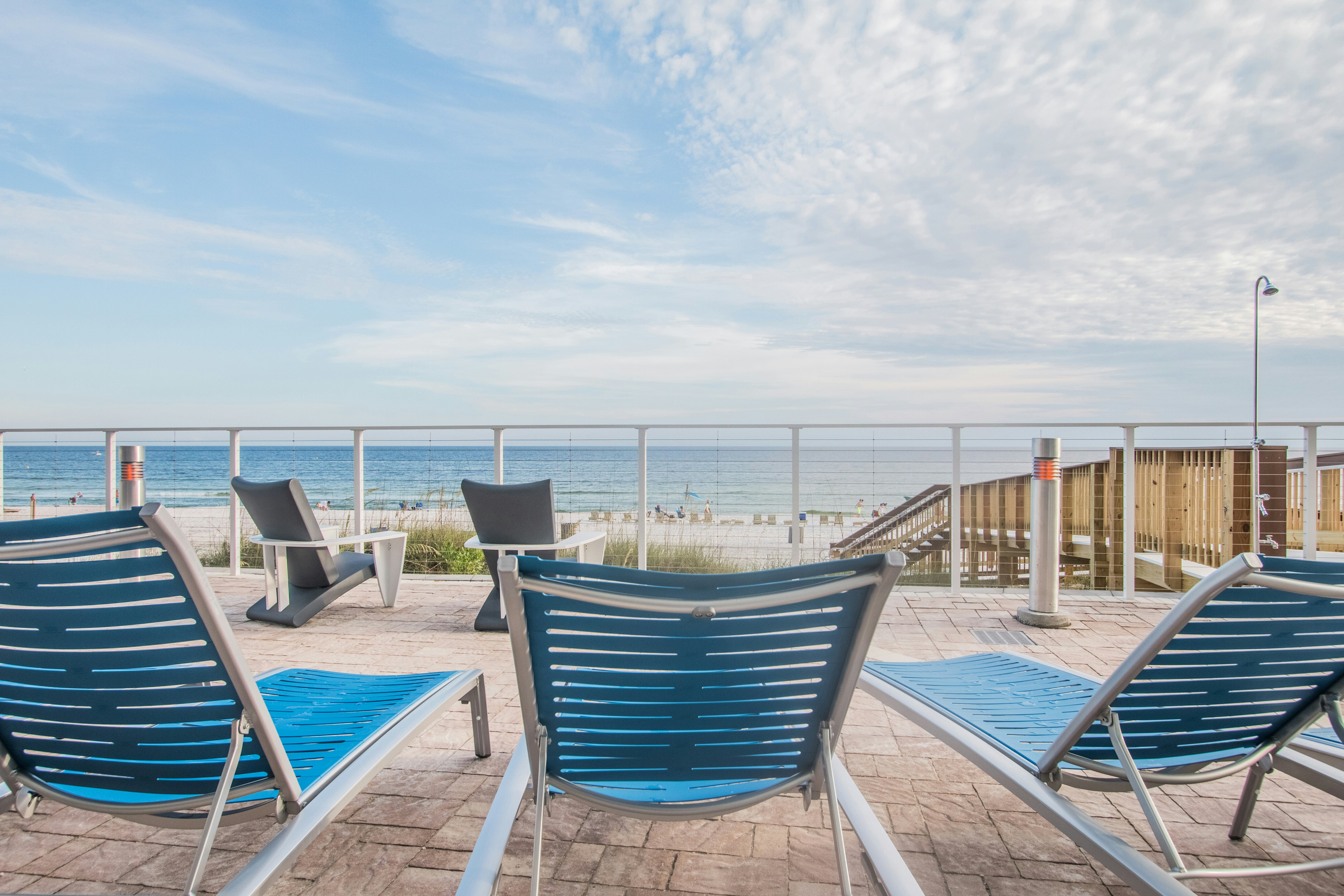 Hampton Inn & Suites Panama City Beach-Beachfront 27/33