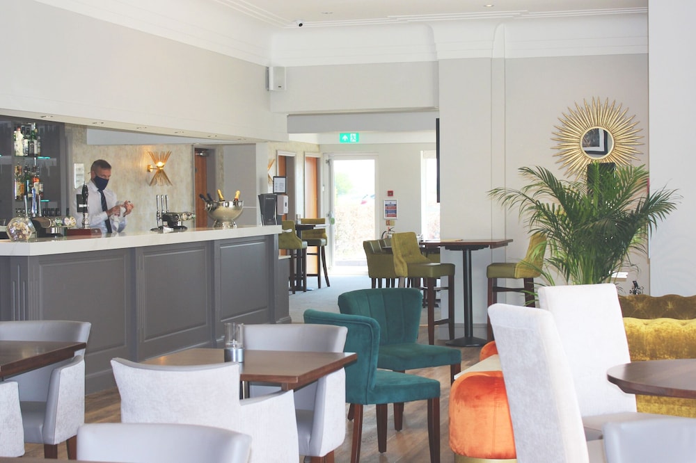Rufford Arms Hotel 55/74