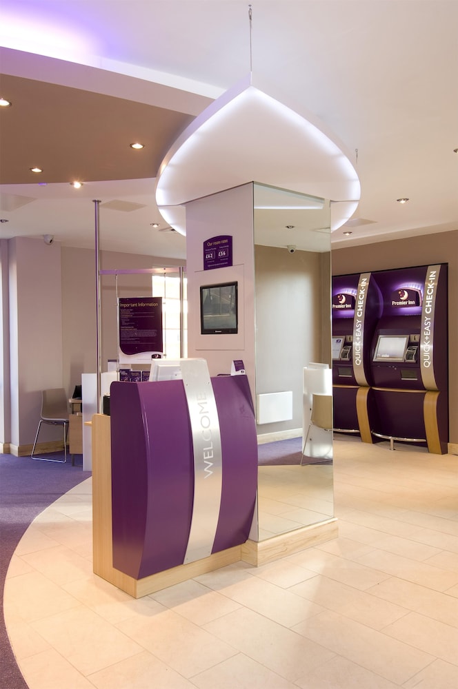 Premier Inn Sheffield City Centre (St Mary's Gate) 5/72