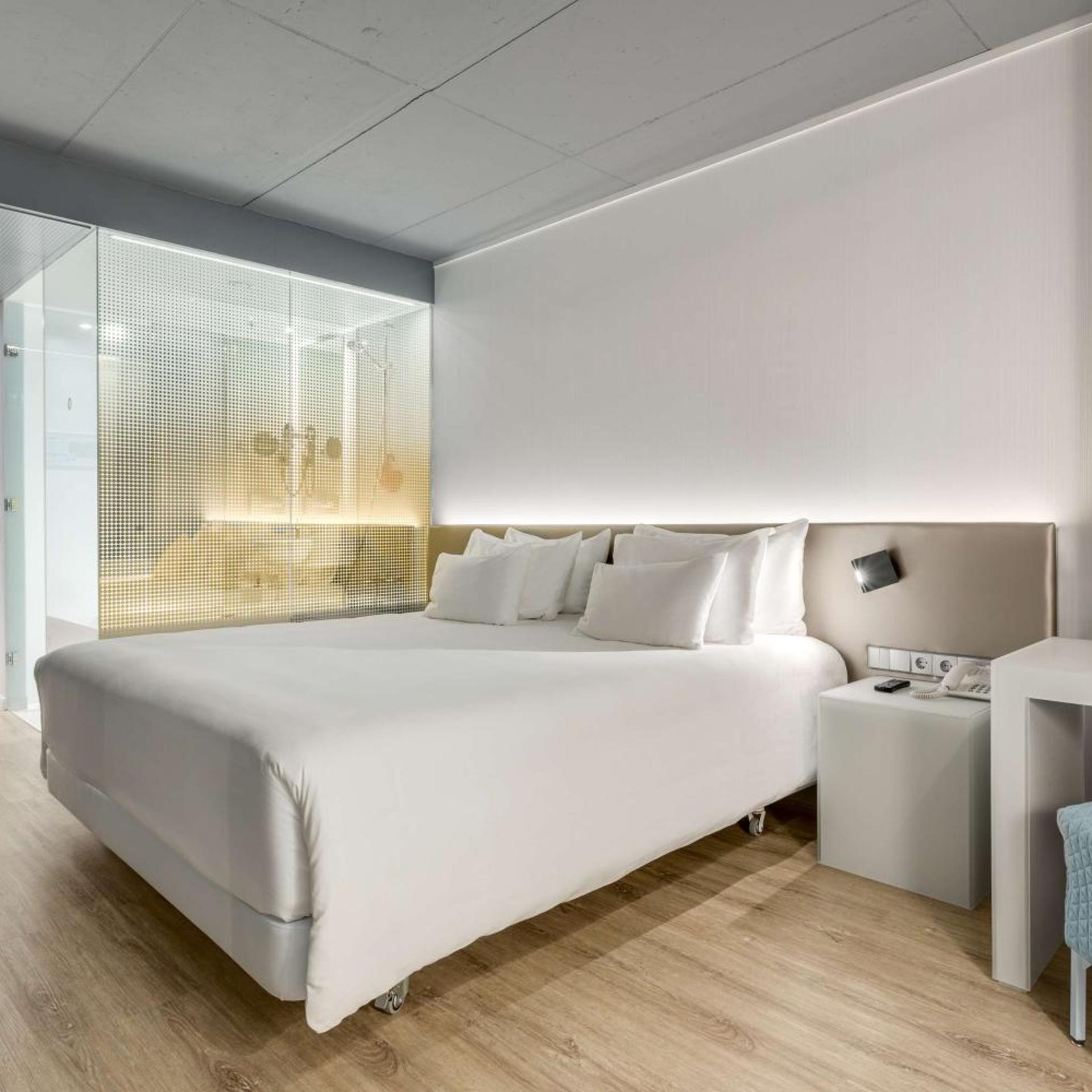 Nhow, Double Bed
