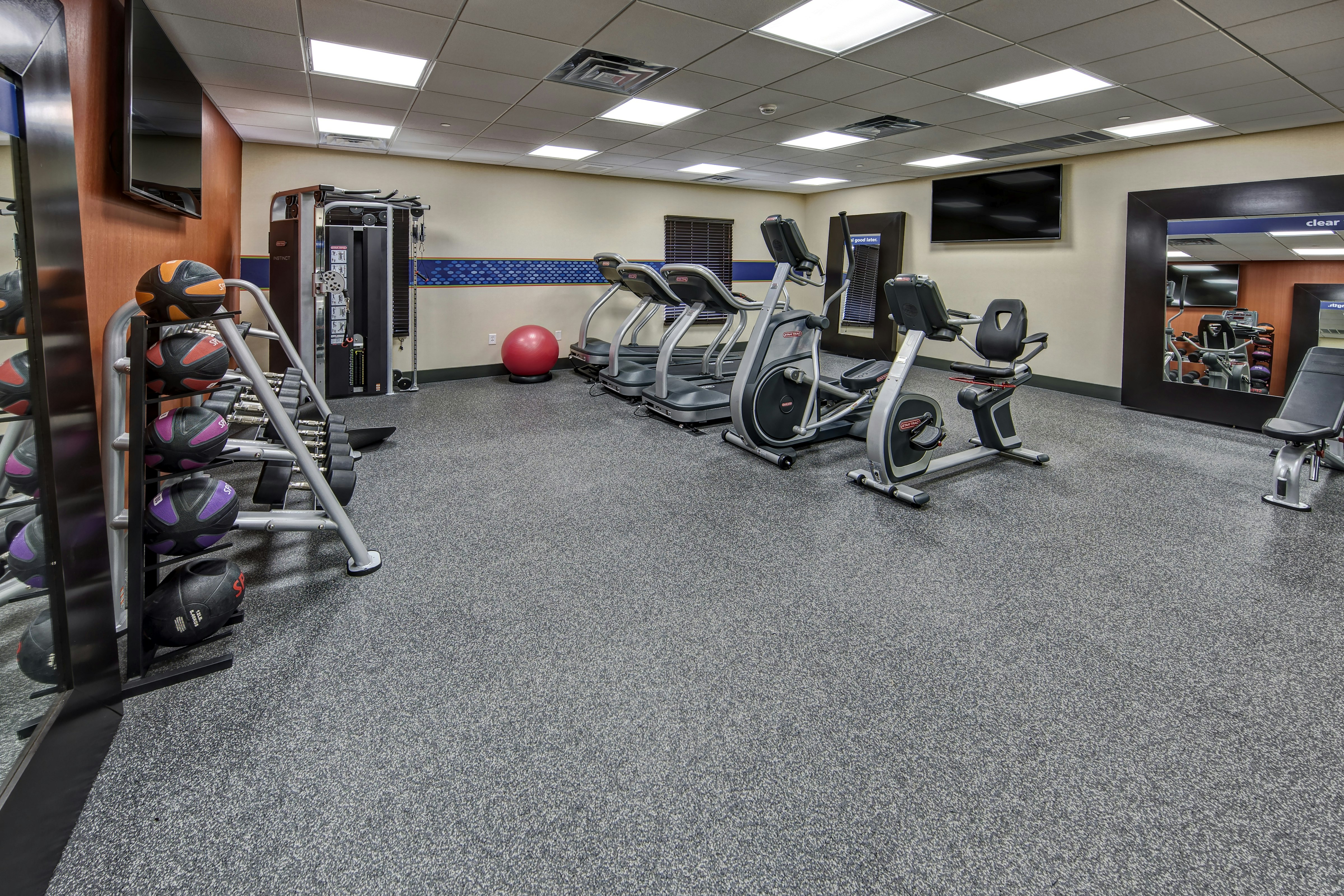 Hampton Inn Summerville Sc 18/36