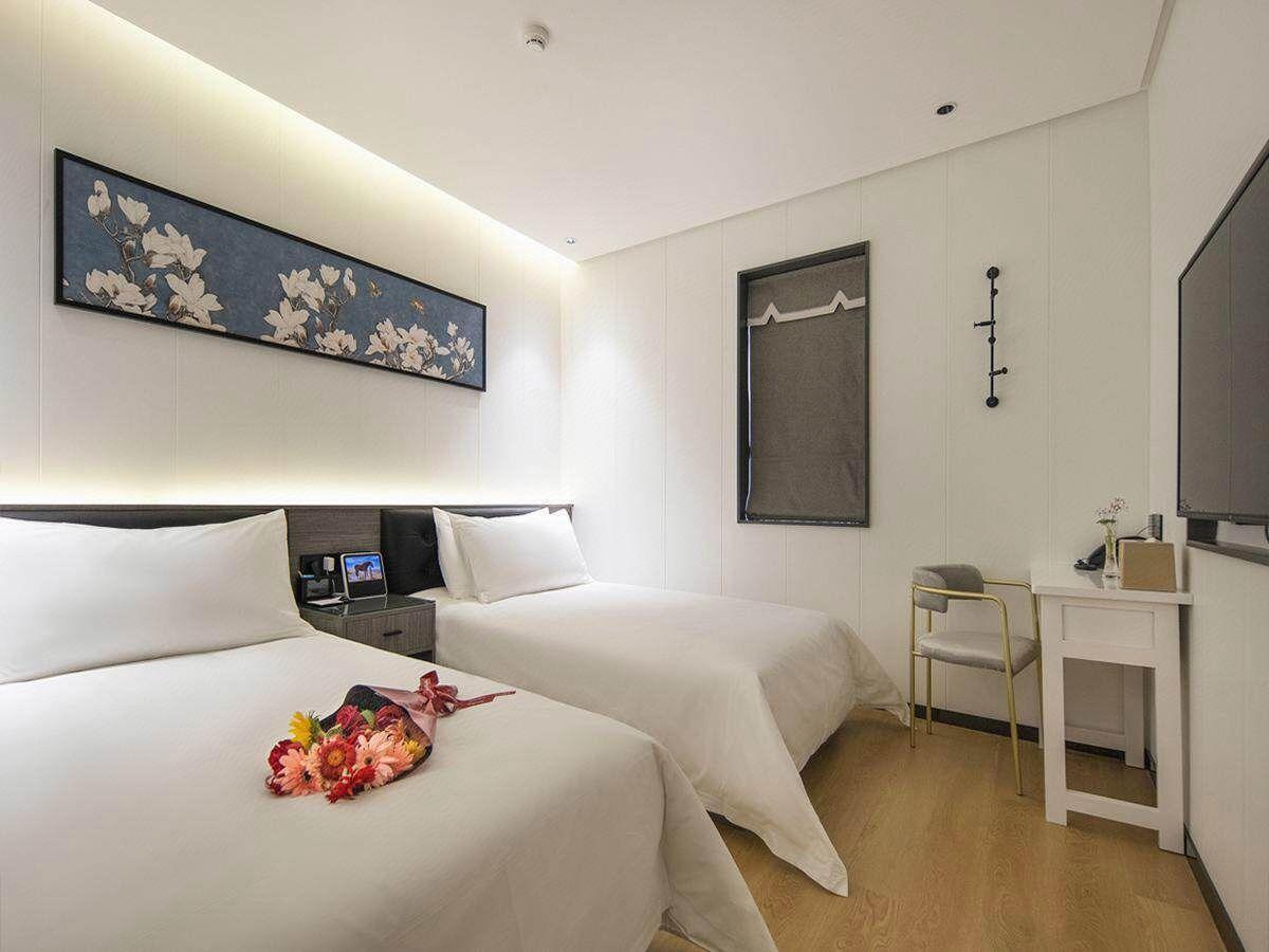 Magnolia Hotel (Mianyang Qixinglou High-speed Railway Station) 17/39