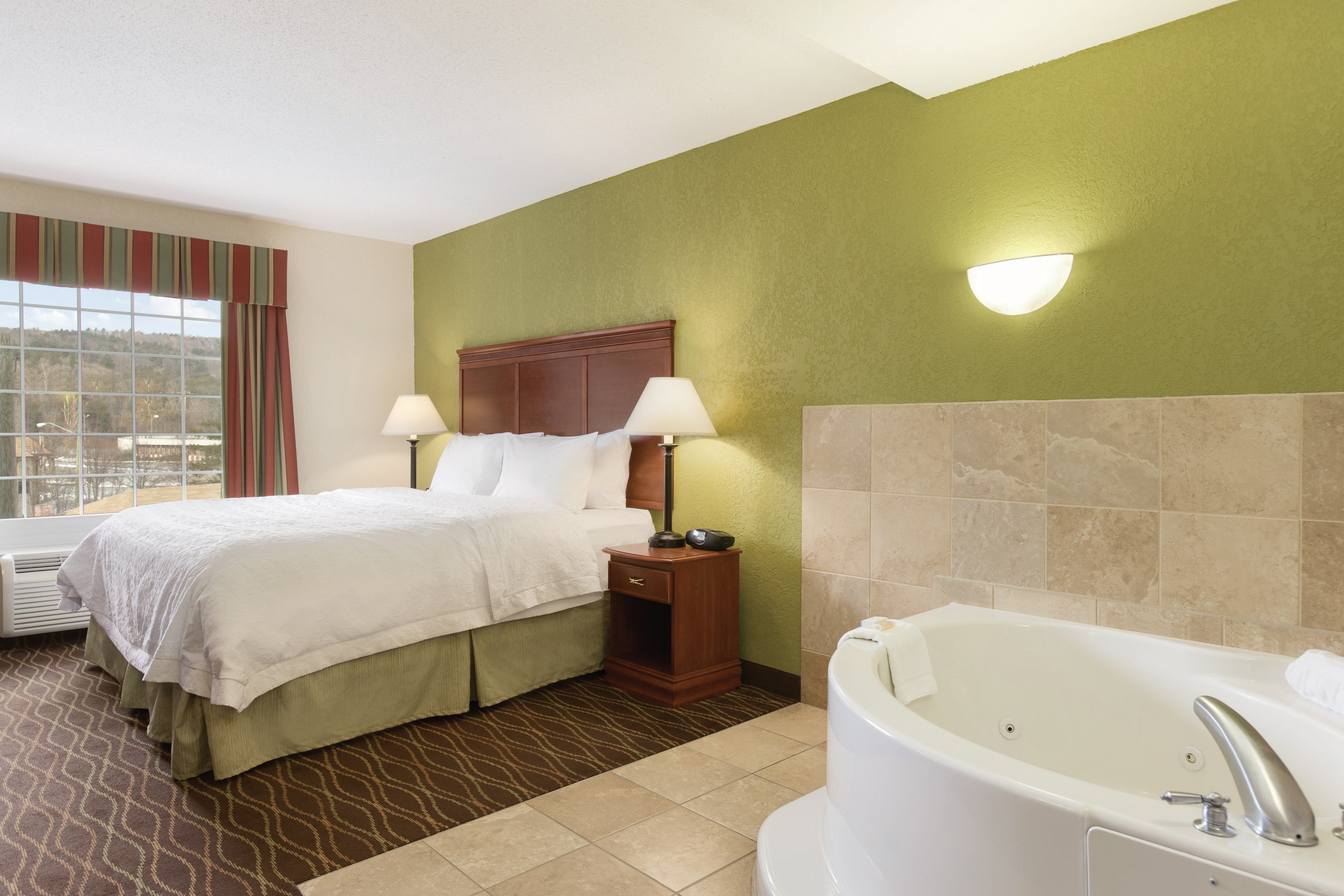 Hampton Inn & Suites Greenfield 29/29