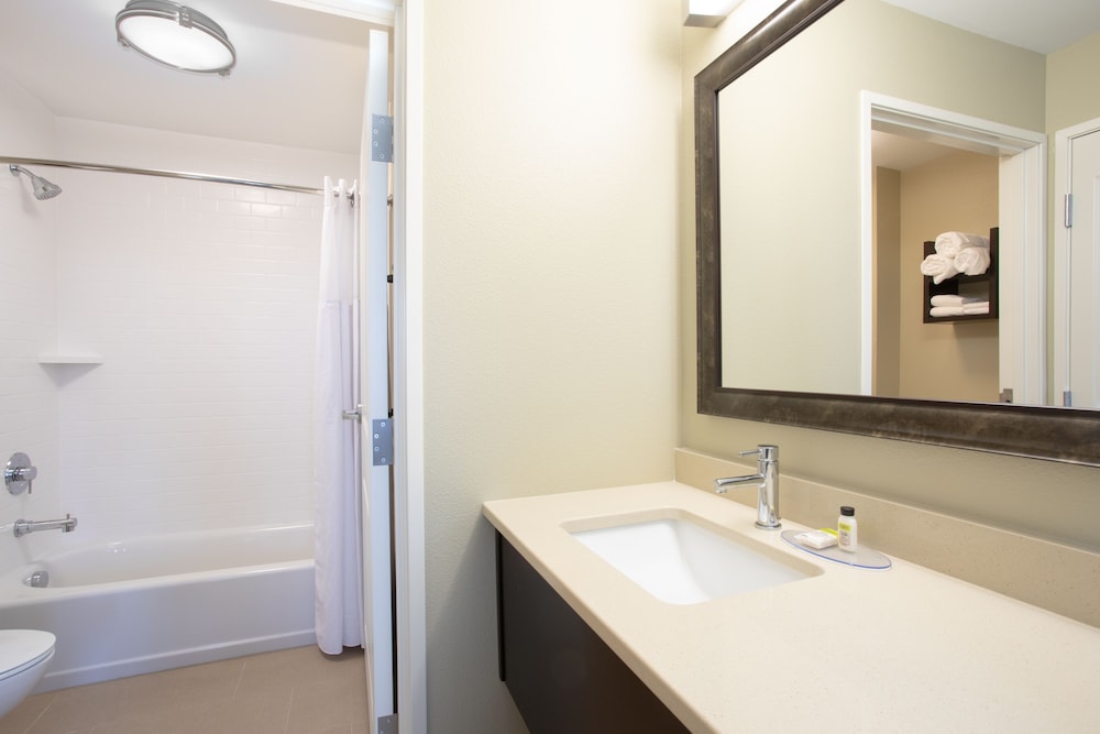 STAYBRIDGE SUITES DENVER SOUTH - HIGHLANDS RANCH 14/47