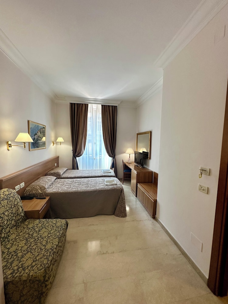 PRINCIPE DI PIEMONTE 26/65